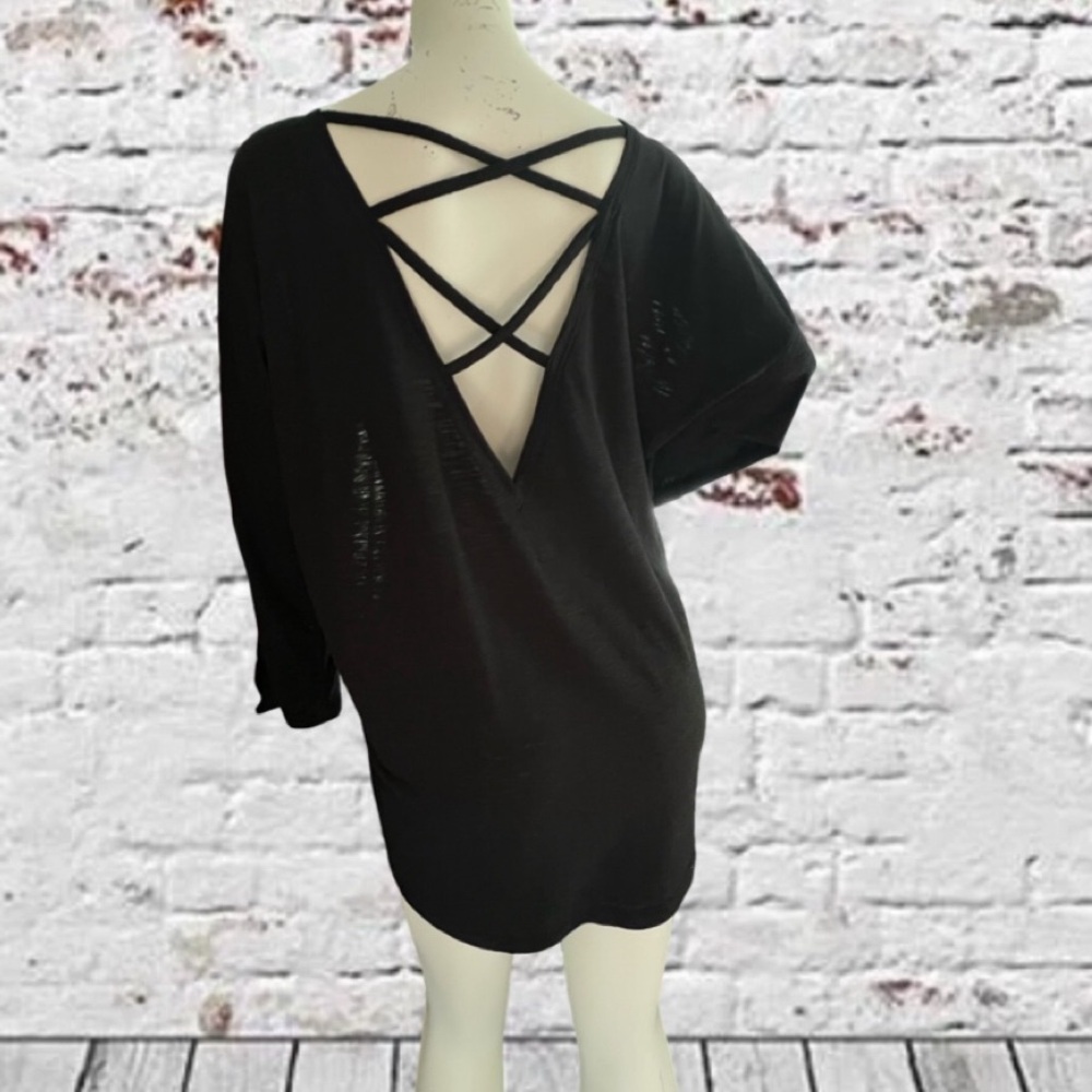 Xersion Black XL Long Sleeve Criss Cross Open Back Top Relaxed Fit Comfy